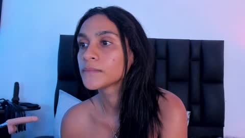 Snapshot of sander_mila chatting on 01/20/25, 11:32 MilaSander online show from 01/20/25, 11:32