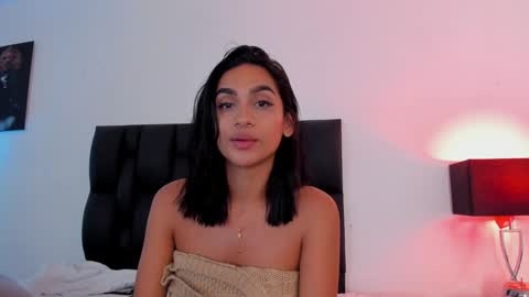 Snapshot of sander_mila chatting on 02/02/25, 10:49 MilaSander online show from 02/02/25, 10:49