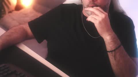 Snapshot of sanders_white chatting on 03/03/25, 06:26 Sanders online show from 03/03/25, 06:26