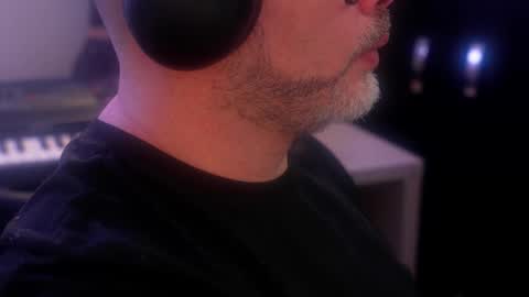 Snapshot of sanders_white chatting on 09/14/25, 11:59 Sanders online show from 09/14/25, 11:59