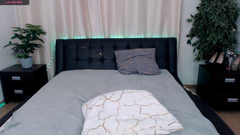 Snapshot of sandiskiter chatting on 01/09/25, 08:11 SandiSkiter online show from 01/09/25, 08:11