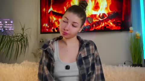 Emma  online show from 04/05/26, 02:31