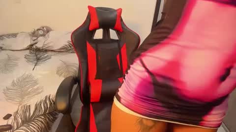 Snapshot of sandra_187 chatting on 10/08/25, 01:47 Sandra 187 online show from 10/08/25, 01:47