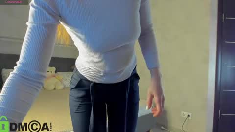 Sandra online show from 05/13/26, 01:47