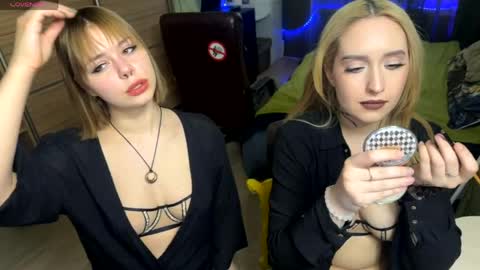 sandra dimonds online show from 04/24/26, 01:24