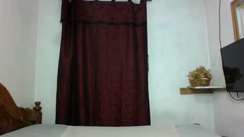 sandra online show from 11/21/25, 09:19