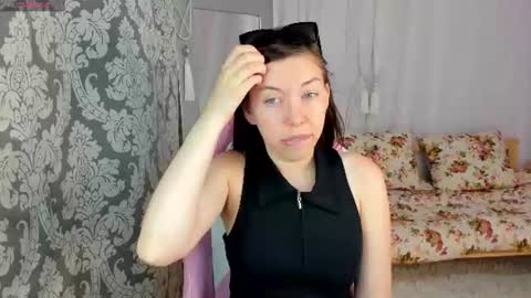 Snapshot of sandra_rosss chatting on 07/05/26, 12:28 Sandra online show from 07/05/26, 12:28