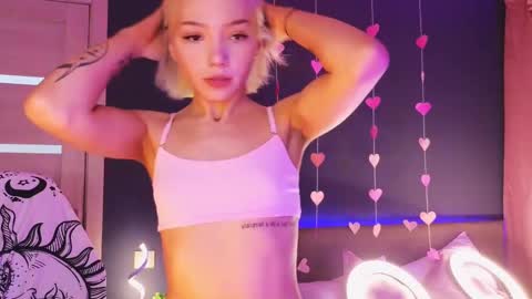 Sandy  online show from 02/22/25, 01:22