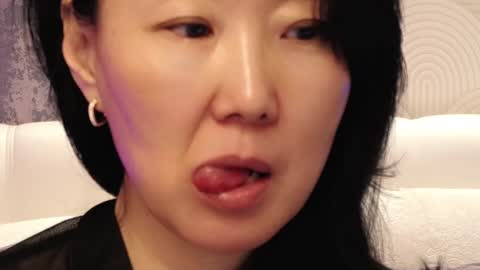 Sandra online show from 01/23/25, 03:22