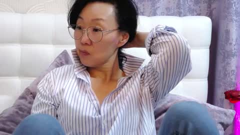 Sandra online show from 03/11/25, 01:34