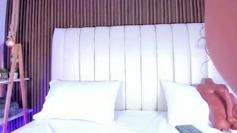 Snapshot of sandramilerr chatting on 02/07/26, 01:20 Sandra online show from 02/07/26, 01:20