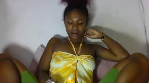 sandricaaa online show from 03/25/26, 10:49