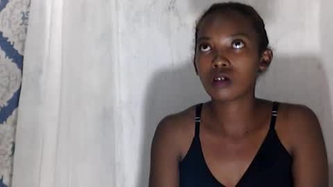 sandrine718 online show from 03/29/26, 06:57