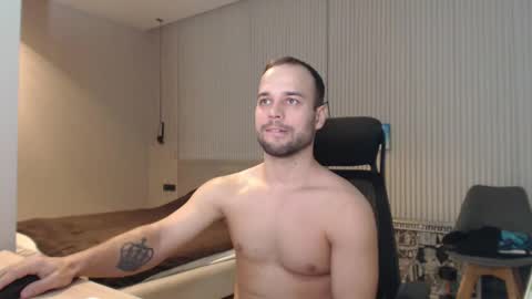 DeAlex online show from 03/11/25, 01:34