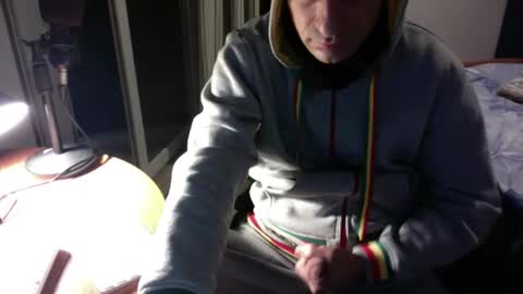 Snapshot of sandropertoni chatting on 02/28/26, 07:04 lucas online show from 02/28/26, 07:04