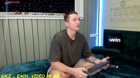 Sandy and Chris online show from 02/01/25, 07:05