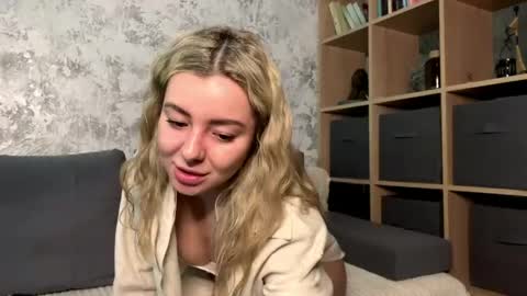 Snapshot of sandykiss_ chatting on 04/15/26, 04:25 Sandy online show from 04/15/26, 04:25