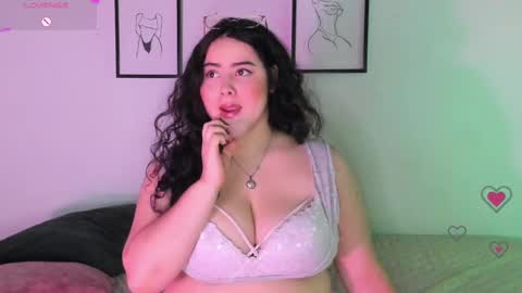 Snapshot of sansaleya69 chatting on 02/19/25, 02:12 sansaleya online show from 02/19/25, 02:12