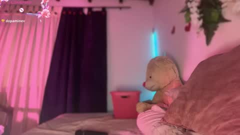 Snapshot of sansaleya69 chatting on 02/17/26, 01:35 sansaleya online show from 02/17/26, 01:35