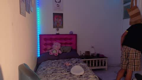 santi_fabulous online show from 12/18/25, 03:01