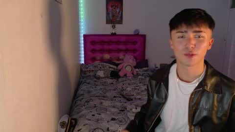 santi_fabulous online show from 12/19/25, 11:01