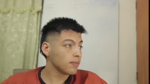 Santiago Henao online show from 12/03/24, 05:53
