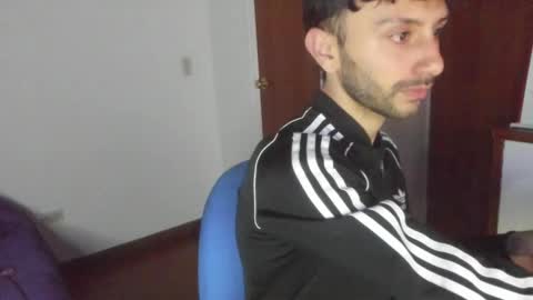 Snapshot of santi_mateo chatting on 03/09/25, 04:05 Santi online show from 03/09/25, 04:05