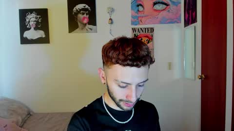 Snapshot of santi_mateo chatting on 09/21/25, 07:37 Santi online show from 09/21/25, 07:37