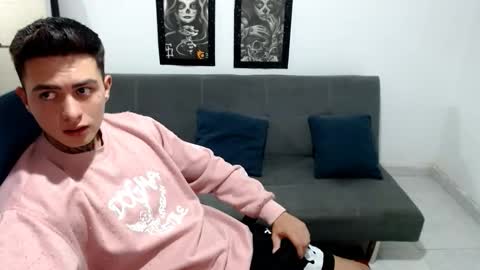 santi_ss online show from 11/05/25, 02:11