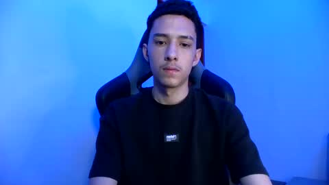 Snapshot of santi_twink19 chatting on 02/12/25, 09:43 santi_twink19 online show from 02/12/25, 09:43