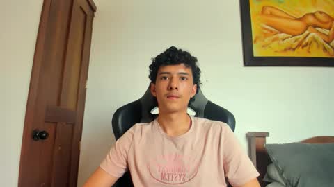 Snapshot of santi_twink19 chatting on 10/22/25, 07:35 santi_twink19 online show from 10/22/25, 07:35