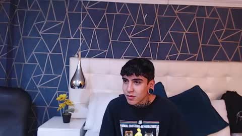 SantiAbader online show from 10/29/25, 11:23