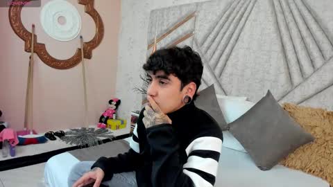 SantiAbader online show from 11/20/25, 12:05