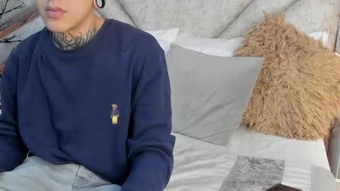 SantiAbader online show from 12/02/25, 11:59