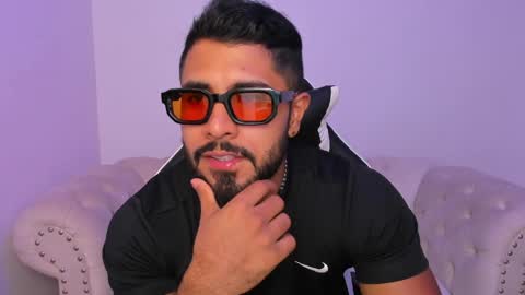 santiago_huntt online show from 03/31/26, 09:26