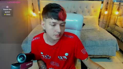 SANTIAGO  online show from 04/14/26, 11:11