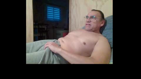 santiago_n online show from 07/29/26, 11:41