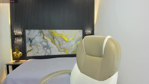 Snapshot of santiago_russo18 chatting on 09/13/25, 12:05 santiago_russo18 online show from 09/13/25, 12:05