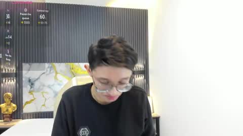 Snapshot of santiago_russo18 chatting on 10/01/25, 01:06 santiago_russo18 online show from 10/01/25, 01:06