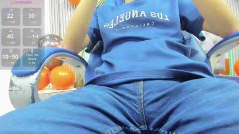 Snapshot of santiago_russo18 chatting on 11/03/25, 06:31 santiago_russo18 online show from 11/03/25, 06:31