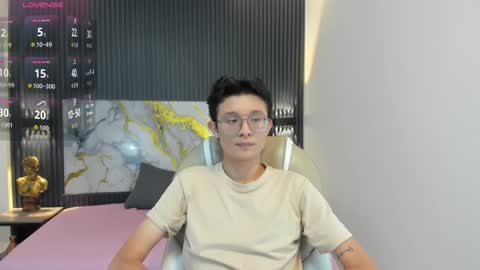 Snapshot of santiago_russo18 chatting on 11/07/25, 07:14 santiago_russo18 online show from 11/07/25, 07:14