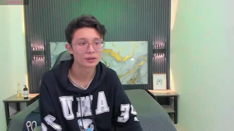 Snapshot of santiago_russo18 chatting on 02/01/26, 07:34 santiago_russo18 online show from 02/01/26, 07:34