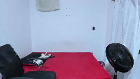 Snapshot of santiceballo chatting on 02/02/25, 12:40 Julius Novachrono online show from 02/02/25, 12:40