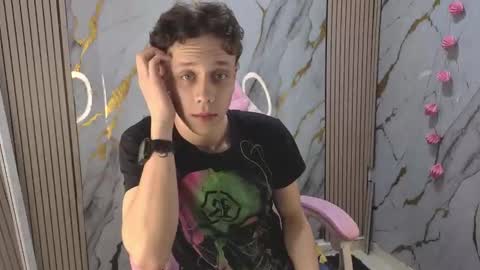 Julius Novachrono  online show from 03/16/26, 02:17