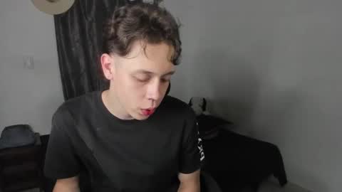 Julius Novachrono  online show from 03/28/26, 08:08