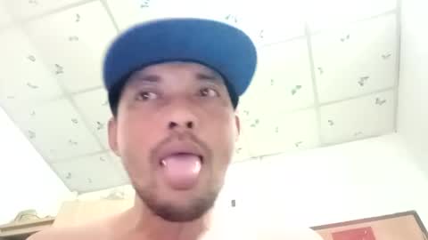 santichai561323 online show from 02/13/25, 06:09