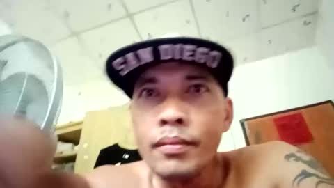 santichai561323 online show from 03/20/26, 04:17