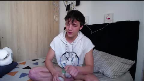 Santii online show from 11/12/25, 10:30