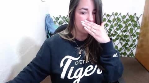 tania online show from 06/16/26, 05:04