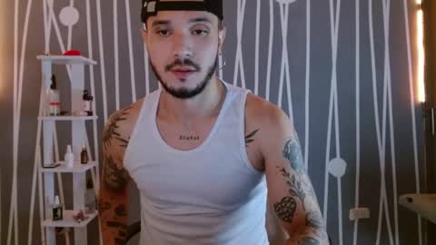 Santy Torres online show from 02/25/25, 03:31